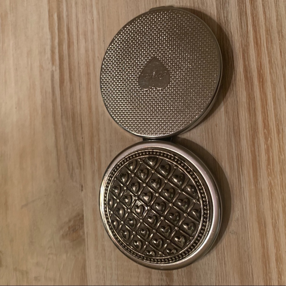 Brighton Compact Mirror - Picture 3 of 5